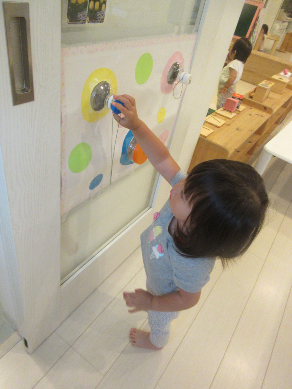 【Montessoriちゃいるどはうす中吉田_006】壁掛けキャップ